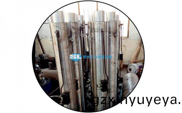 訂(ding)製(zhi)韆(qian)觔(jin)頂